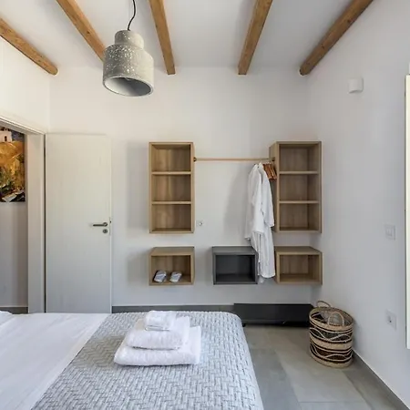 Aeon アパート Mytakas